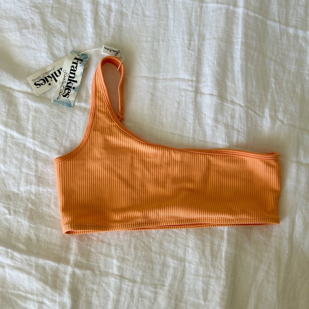 NWT Frankie’s bikinis Jayne ribbed top